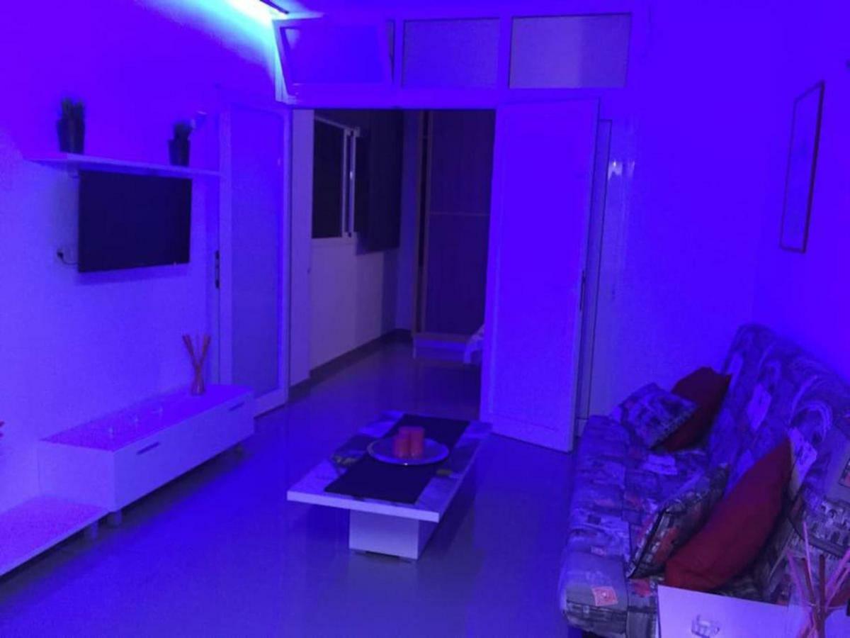 Estudio Playa Canteras 2-4p Wifi 100mb * Las Palmas de Gran Canaria