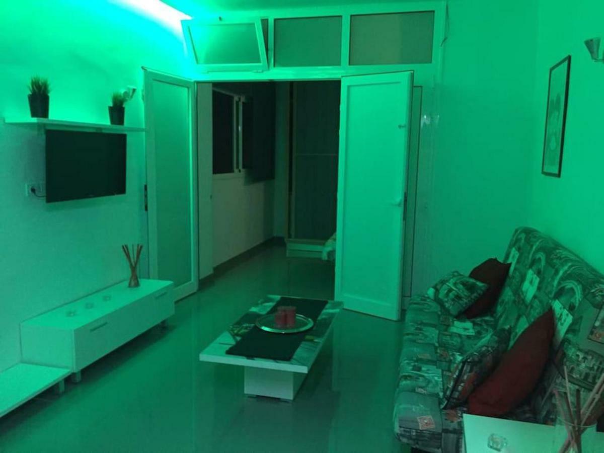 Apartment Estudio Playa Canteras 2-4p Wifi 500mb *